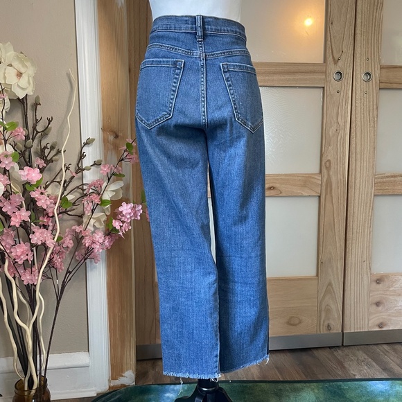 Banana Republic Mid Rise Dark Wash Girlfriend Ankle Length Jeans Frayed - Picture 11 of 14